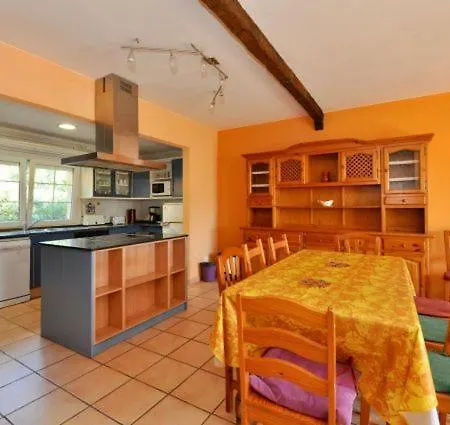Apartamento Oasis * خيرونا